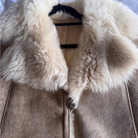 Women's Tan 100% sheepskin Shearling Coat size small - Picture 7 of 11